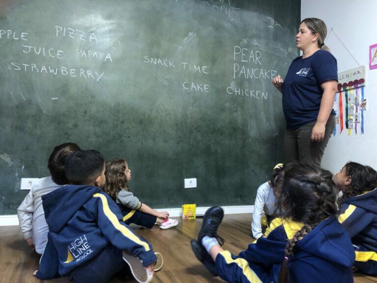 Continuidade ao trabalho de sala de aula dentro de casa